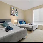 The Reve Appartment Marina 2 Bedrooms With Swimming Pool Free Parking