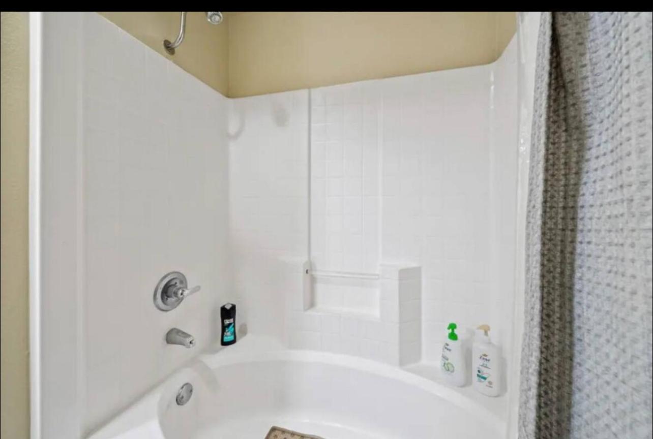 The Reve Marina 2 Bedrooms With Swimming Pool Free Parking Hotel Los Angeles